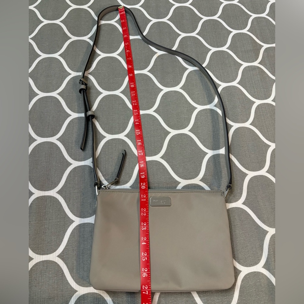 KATE SPADE Madelyne Wilson Road Triple Gusset Nylon & Leather Crossbody Purse - Picture 6 of 9